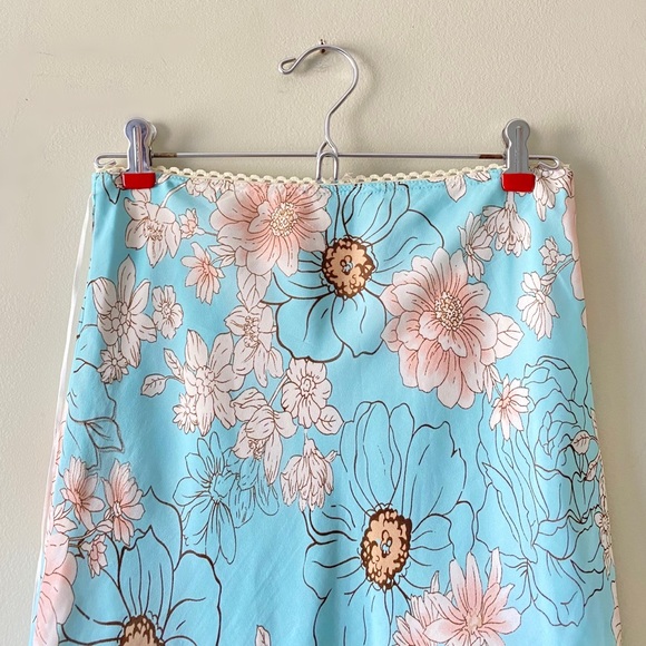 VINTAGE MIDI SKIRT - Picture 3 of 3